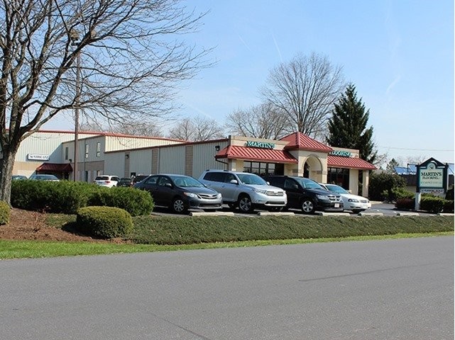 Hunter Douglas Dealer Image